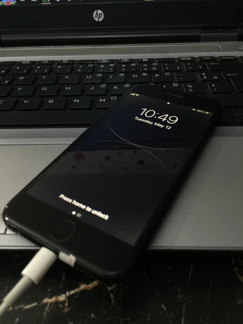 IPHONE 7 4