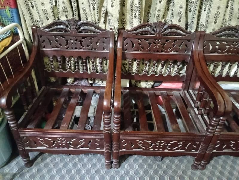 woden sofa set 1