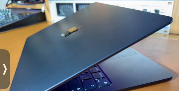 Apple MacBook Air M2 Midnight 100 battery health