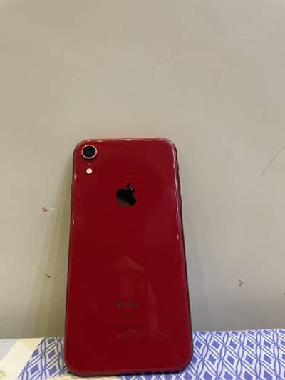 IPhone xr factory unlock 64 gb penal change scrachees bus or koi malsa