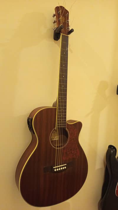 Ibenez AEG Semi Chromatic Tunner Guitar 38"