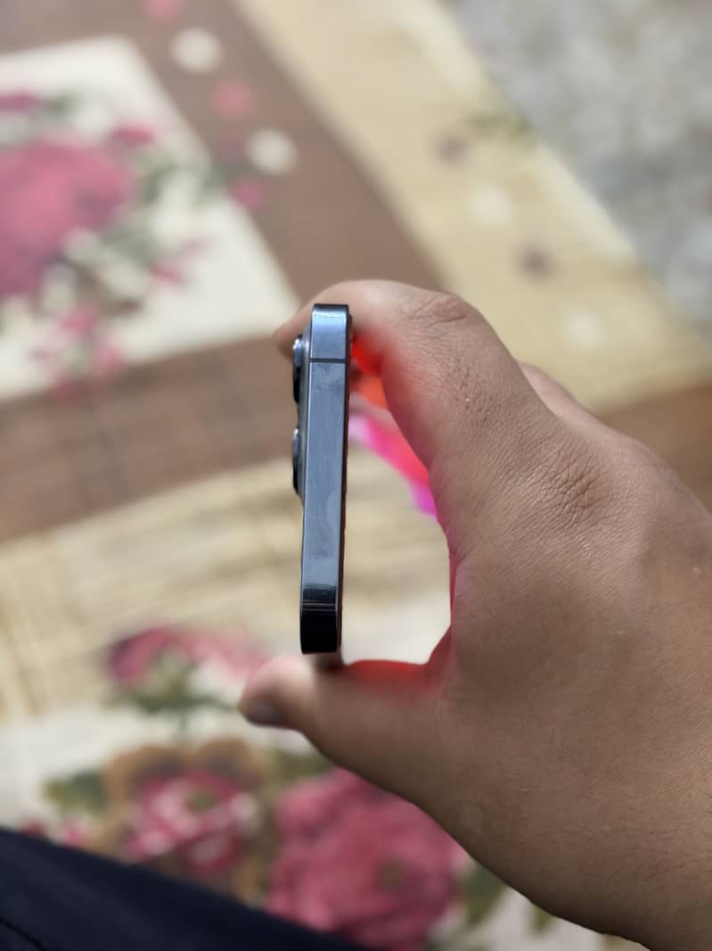 Iphone 13 pro 4