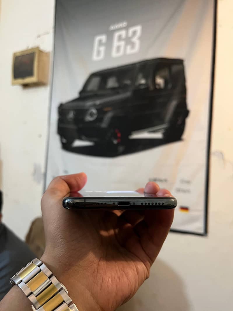 IPHONE 11 PRO MAX 3