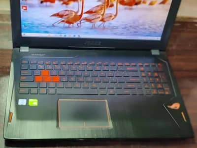 ASUS ROG STRIX,CORE i7,GTX 1070 8GB 256BIT, GAMING LAPTOP