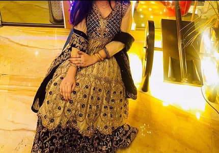 dress urgent for sell price 5k small size