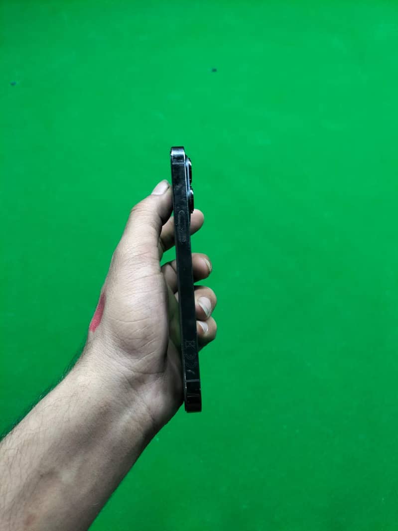 13 pro 4