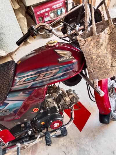 Honda cd70 2023