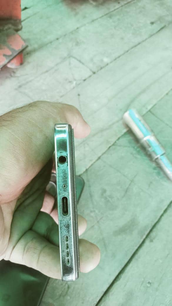 8+8//256memory 4