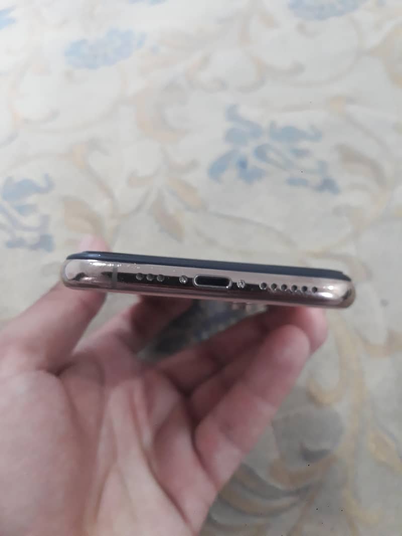 Iphone xs 3