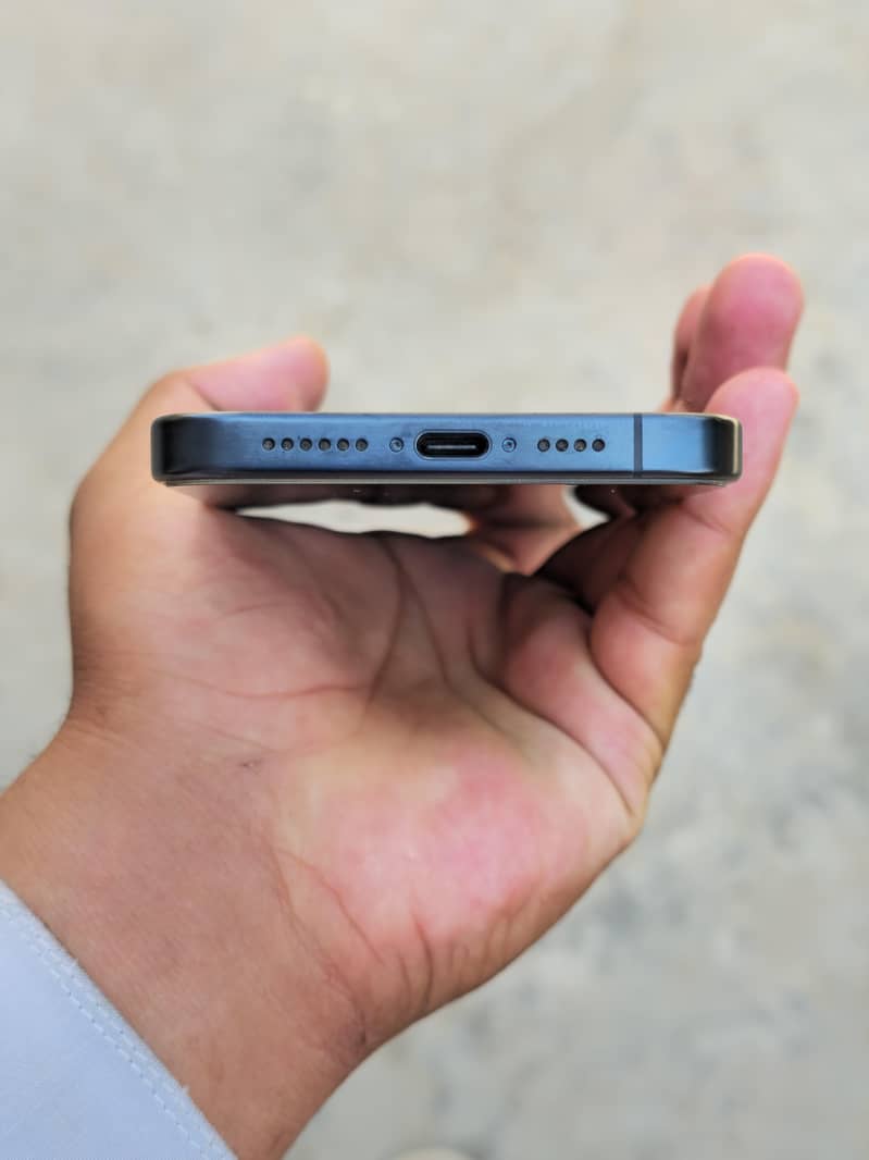 iphone 15 pro max 3