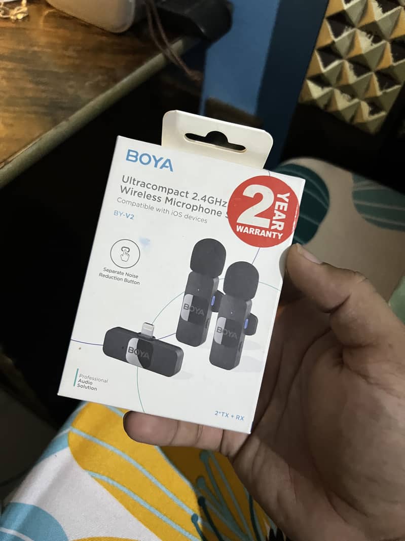 Boya wireless microphone 0