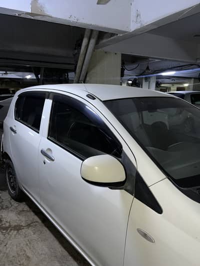 Daihatsu Mira 2015