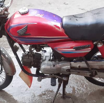 Honda 100 cc copy hy letter nai 52000 finally faislabad
