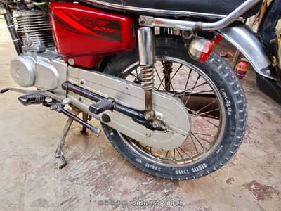 Great Petrol Average Koi Kam Nahi Hone Wala Bike Ka . . . Har Cheaiz Okay