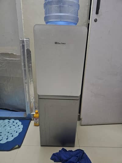 Dawlance water dispenser