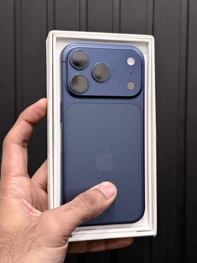 iphone 17 pro 256 LLA factory unlock              11 12 13 14 15 16