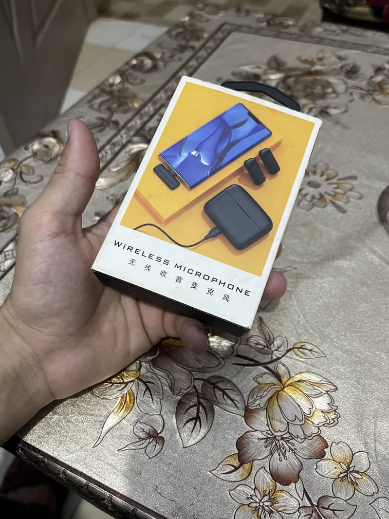 Wireless Microphone 2