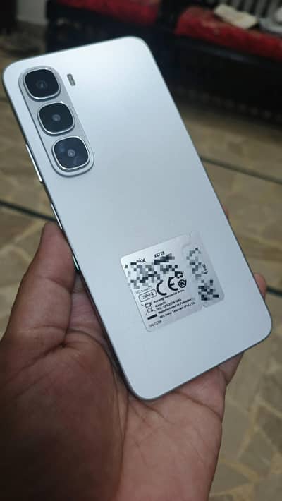 Infinix hot 60i, 8-256gb, brand new, only call 3174359182