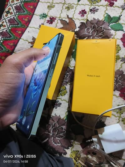 Phone 10 by 10 ha koi msla nhi ha