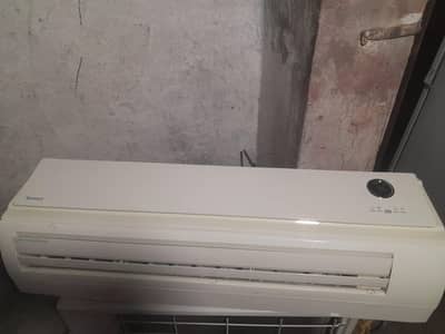 Gree 1.5 tn Ac