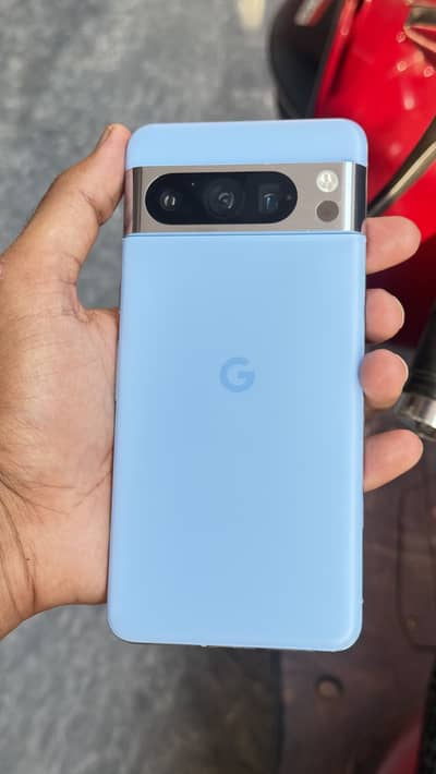 Google Pixel 8 Pro