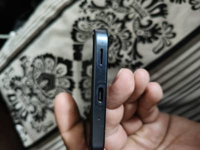 Samsung's mobile with box  03448302840 whatsapp