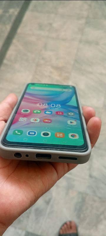infinix 10 play 4= 64  condition 10/9 PATA  Approved