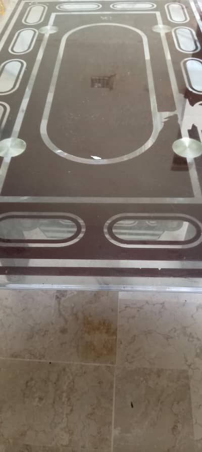 i sell my 7 seater sofa set with center and side table pora pakg