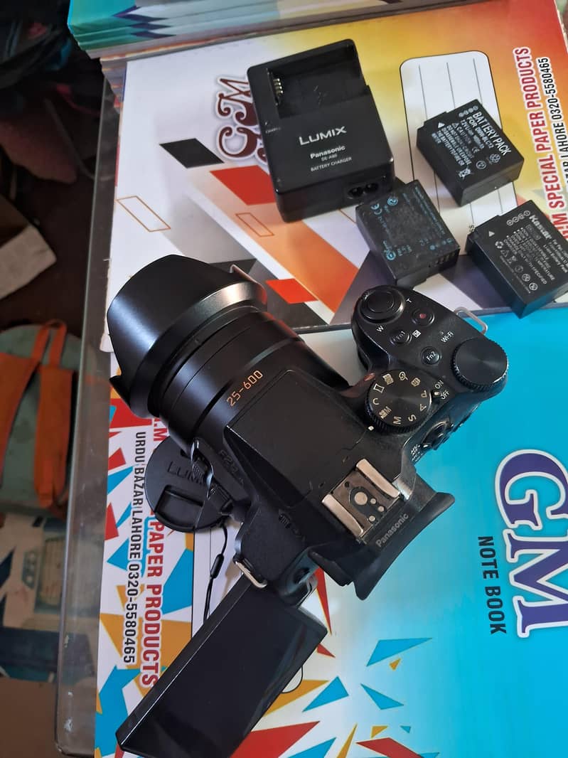 professional full frame mirrorless camera 1