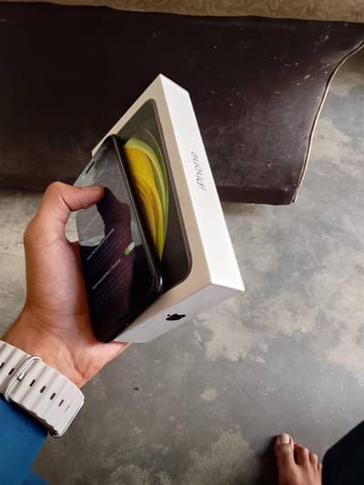 iphone se 2020 water pack with box