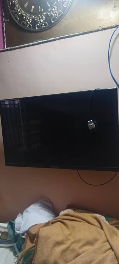 euro national smart LED tv 32incha for salee in good condition