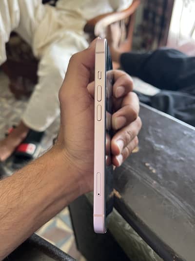 Apple iPhone 15