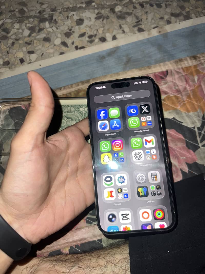 iPhone 15 pro max 5