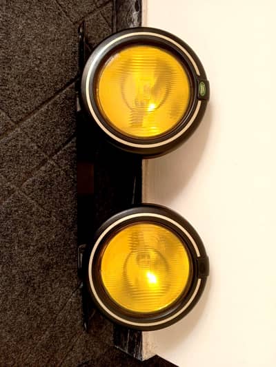 Range Rover Jeep Original Fog Lamps available at Peshawar