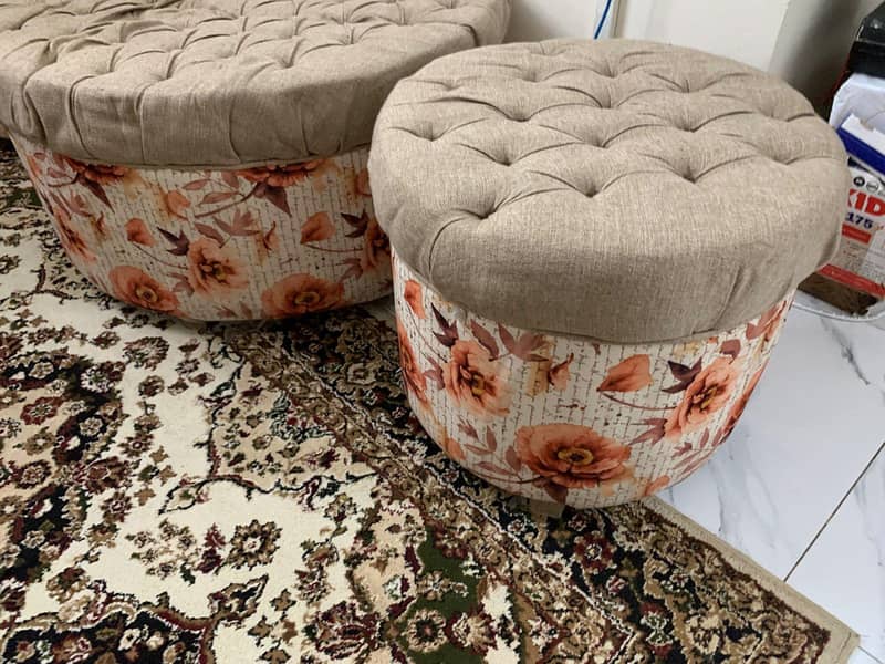 Sofa Round shape  large only 0