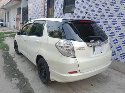 Honda fit shuttle 2011/14/15