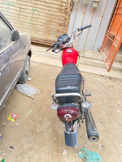 United 125 Karachi num (Converted Into Honda Cg 125) read description