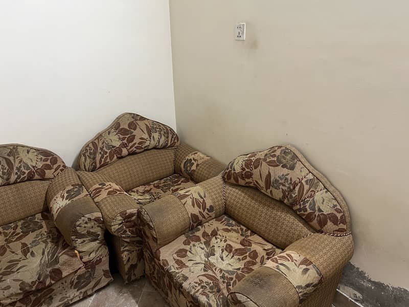 Sofa set 0