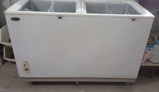 Deepfreezer Triplet  in good condition