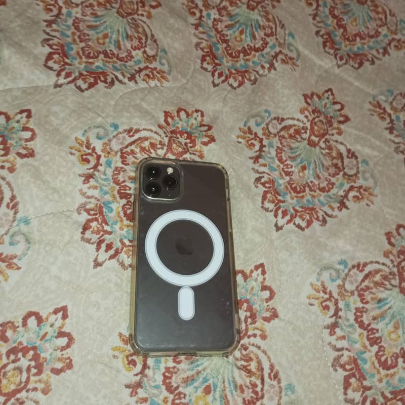 iphone 11 pro 0
