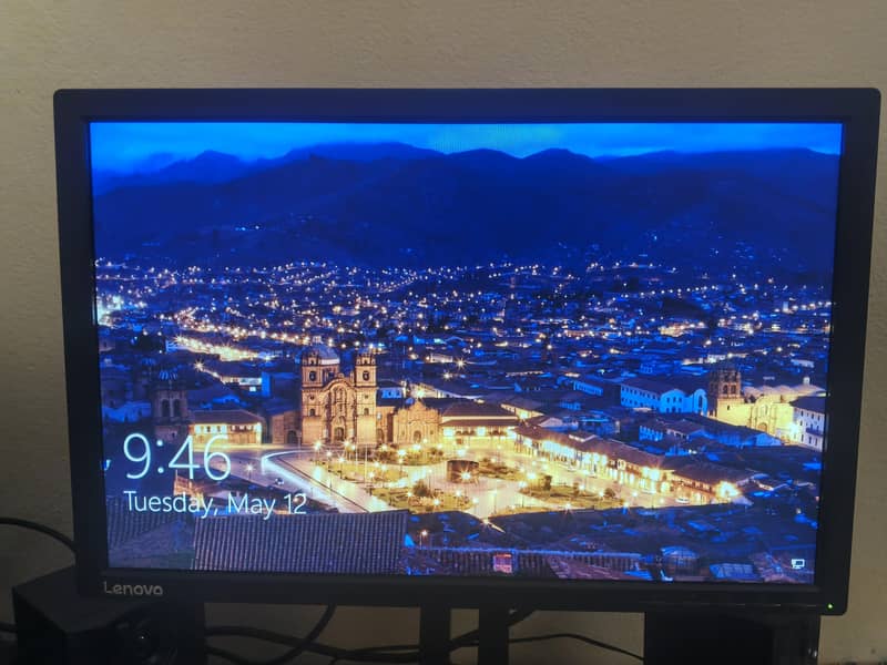 24" LED 1