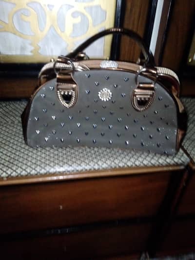 hand bag