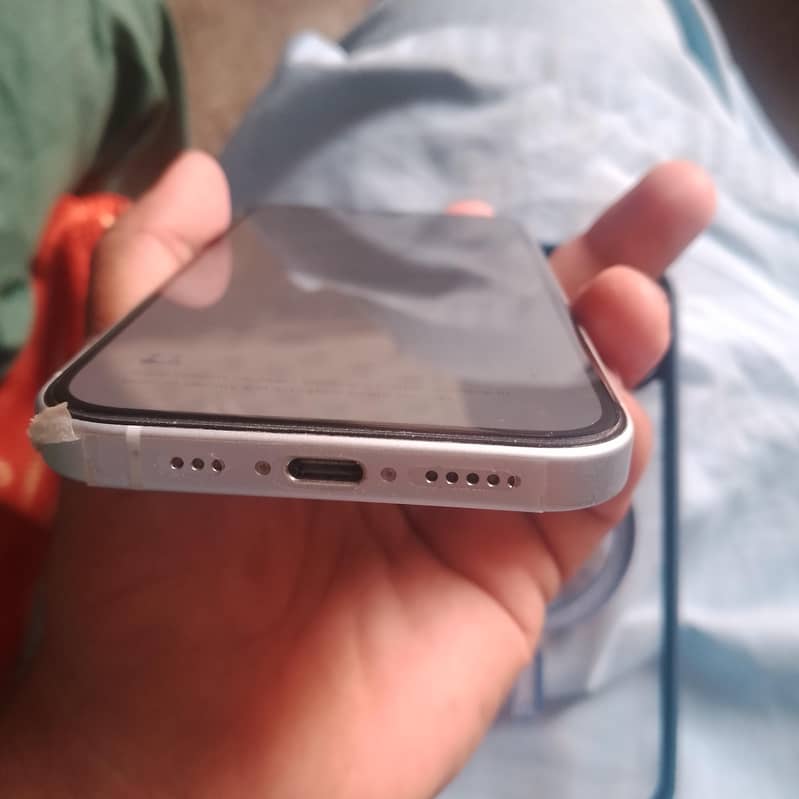 iPhone 15plus 2