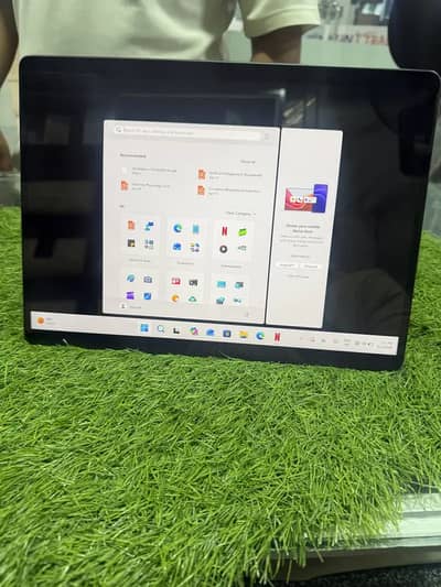 Microsoft Surface Pro 9 Laptop Core i5 12th Gen 16GB/256