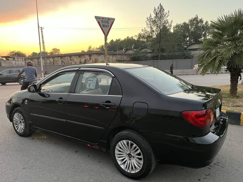 Corolla SE saloon automatic 2004 3