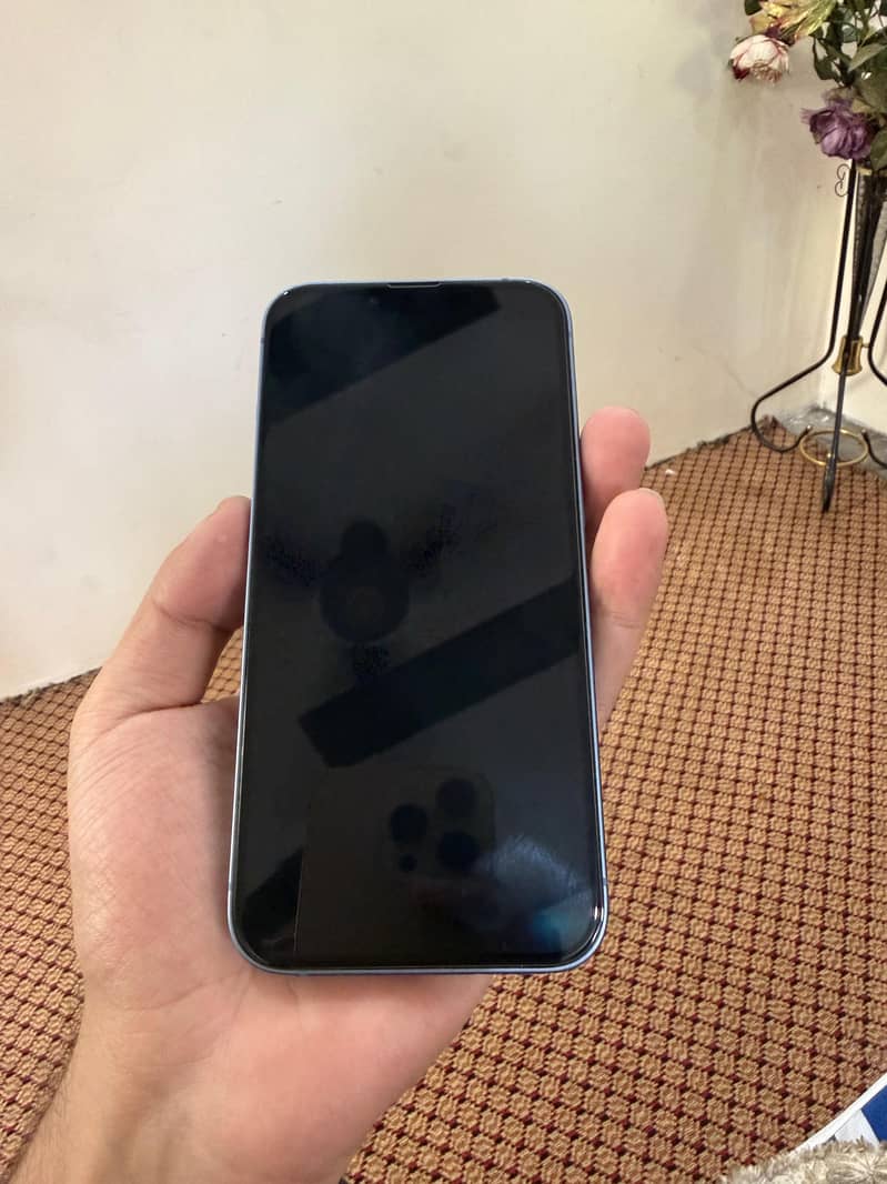 iPhone 14 1