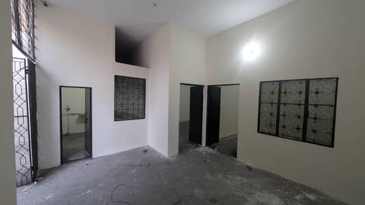 Daska haji Pura 5 Marla makan (House)