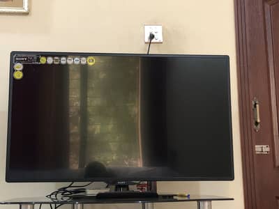 Sony lcd used 10/9 condition all ok no repair and no fault 42 inches