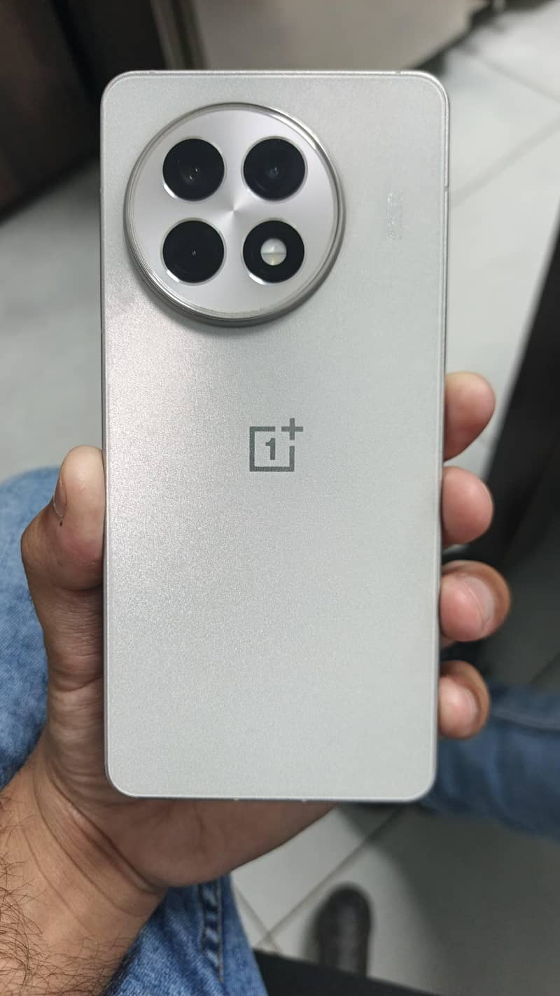 OnePlus Ace 5 0