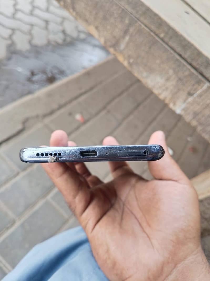 TECNO 3